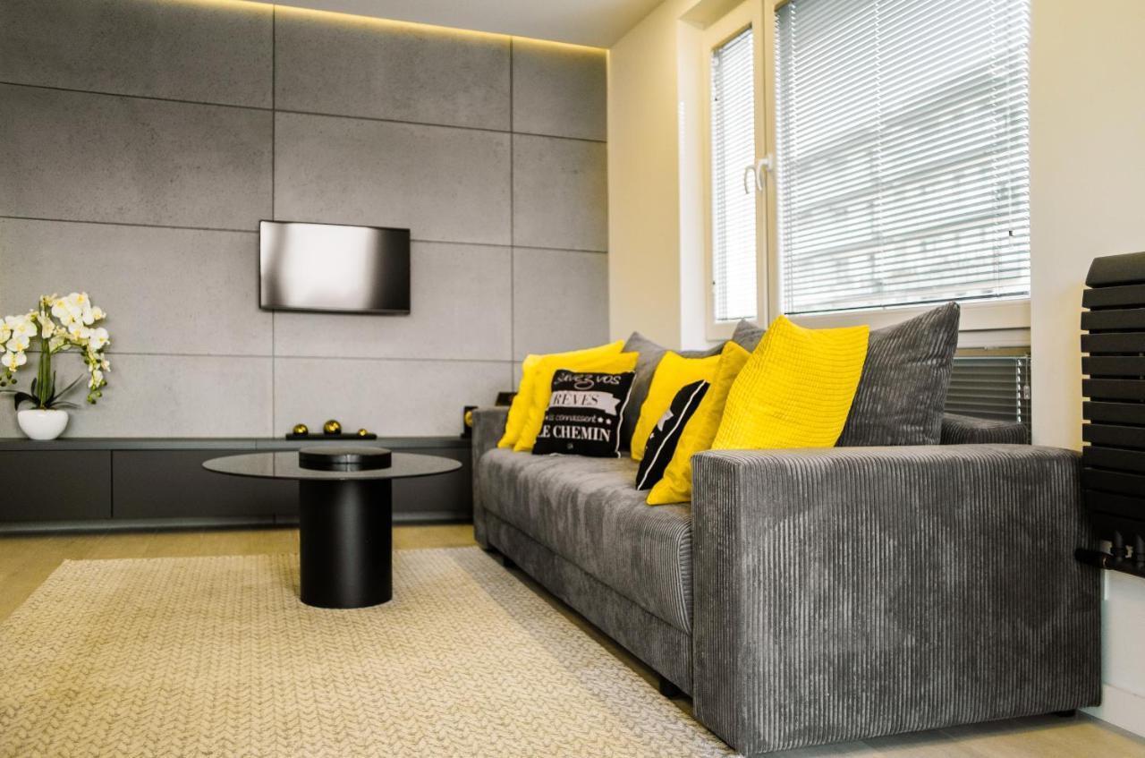Apartamenty Homely Place Koziolki - Stary Rynek Poznan Bagian luar foto