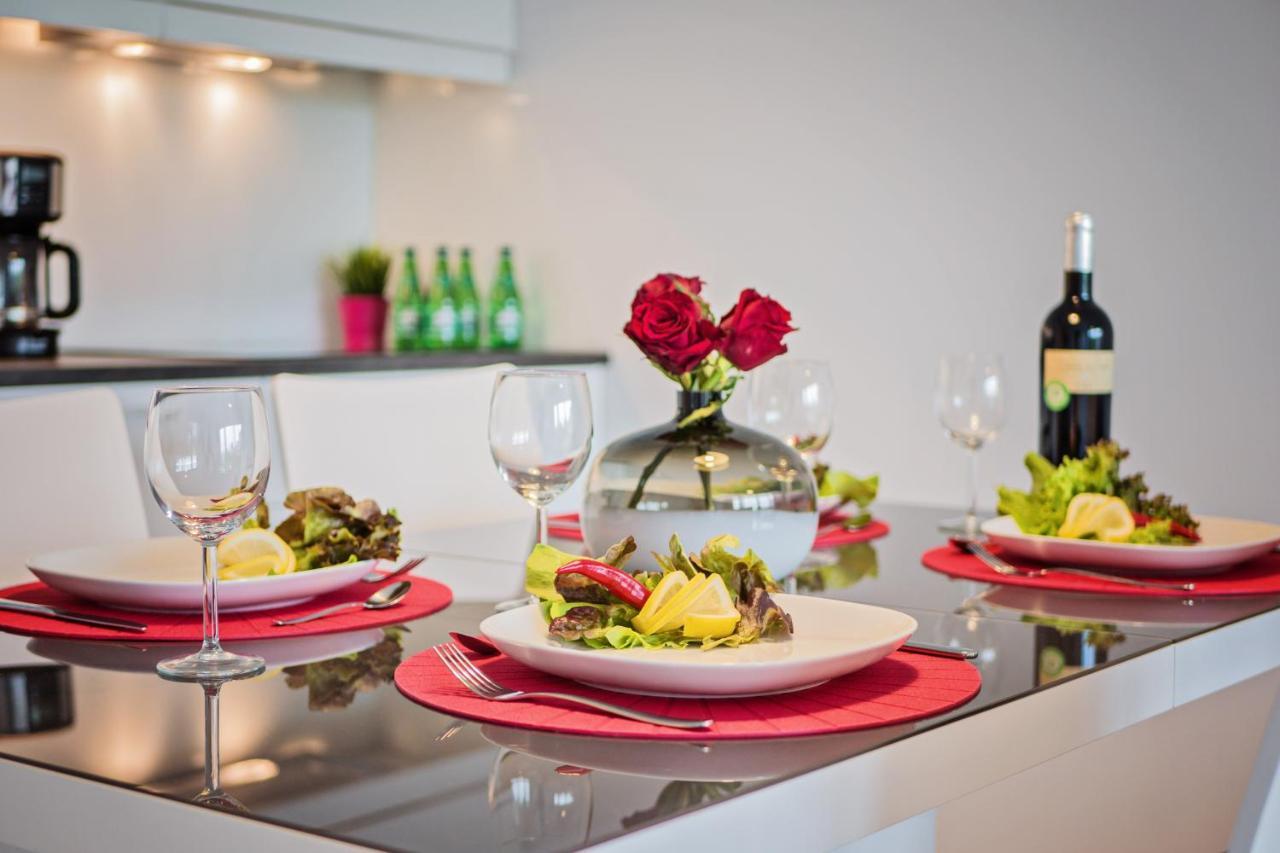 Apartamenty Homely Place Koziolki - Stary Rynek Poznan Bagian luar foto